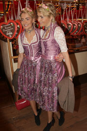 die "Ratiopharm" Zwillinge Nina und Julia Meise (©Foto. Martin Schmitz)